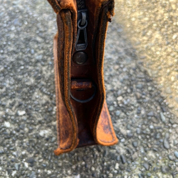 Vintage Brown Leather Satchel handbag - Picture 5 of 11